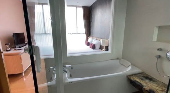 room interior of AEQUA Residence Sukhumvit 49 dad no3