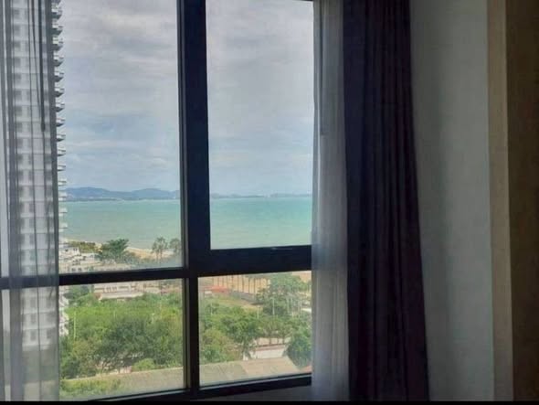 AERAS Beachfront Condominium Jomtien Pattaya