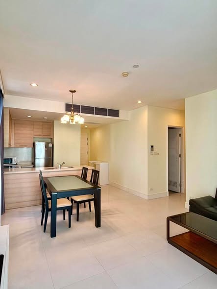Aguston Sukhumvit 22