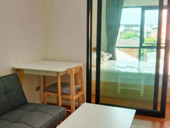 bedroom of ALIVE SUKHUMVIT 76