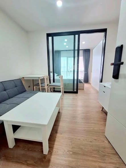 room interior of ALIVE SUKHUMVIT 76
