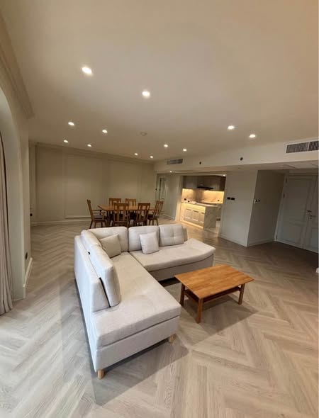 living room of All Seasons Mansion