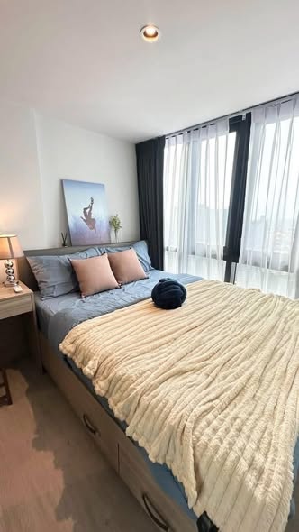 bedroom of Altitude Unicorn Sathorn