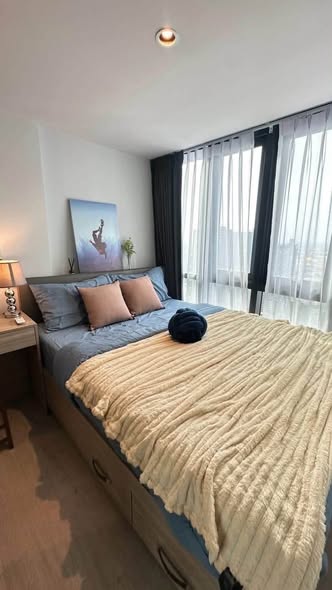 bedroom of Altitude Unicorn Sathorn