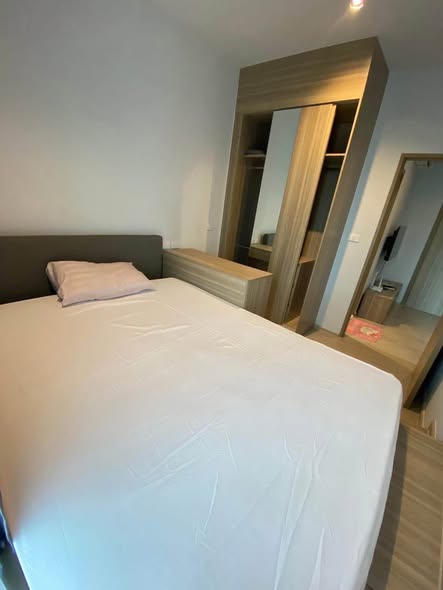 bedroom of Altitude Unicorn Sathorn