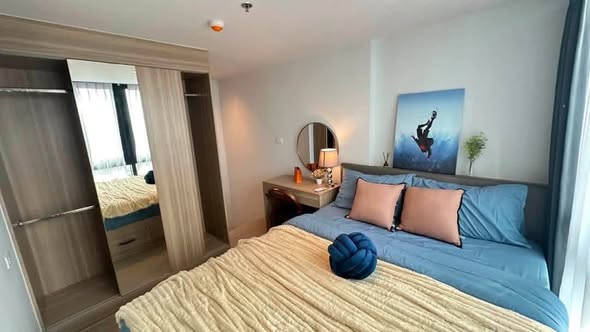 bedroom of Altitude Unicorn Sathorn