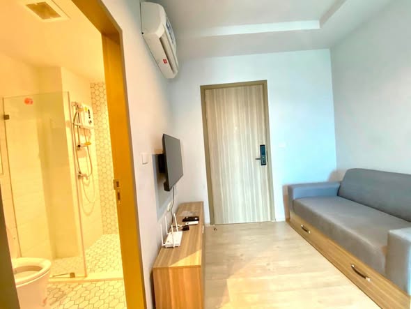 Altitude Unicorn Sathorn