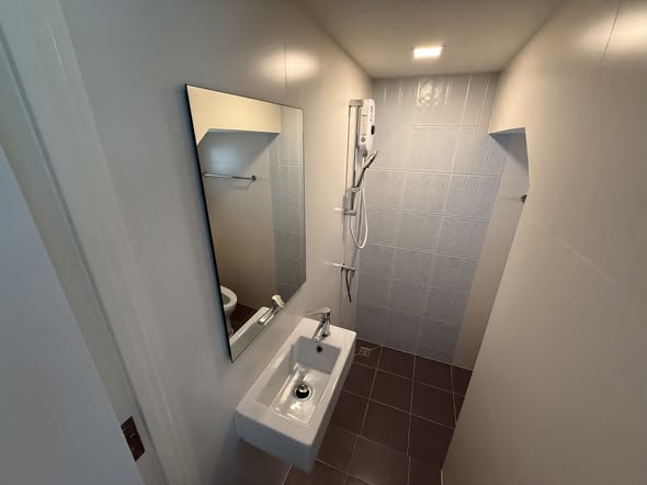 bathroom of Anasiri Ramkhamhaeng