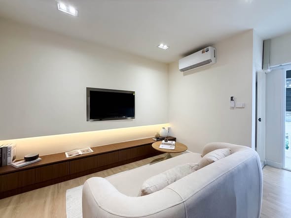 living room of Angket Pavilion