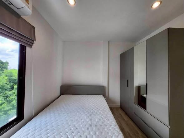 bedroom of Areeya Mandarina Sukhumvit 77