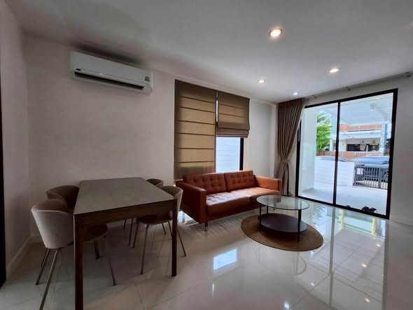 Areeya Mandarina Sukhumvit 77