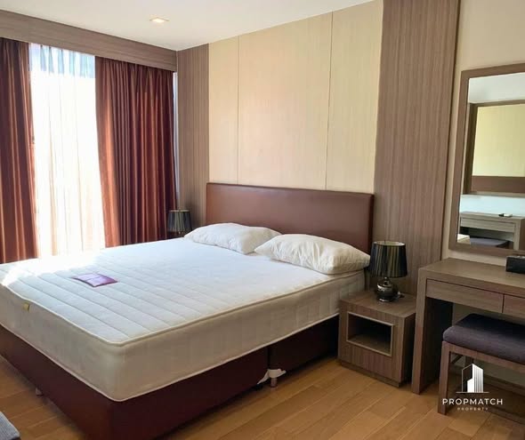 bedroom of art @ Thong Lo