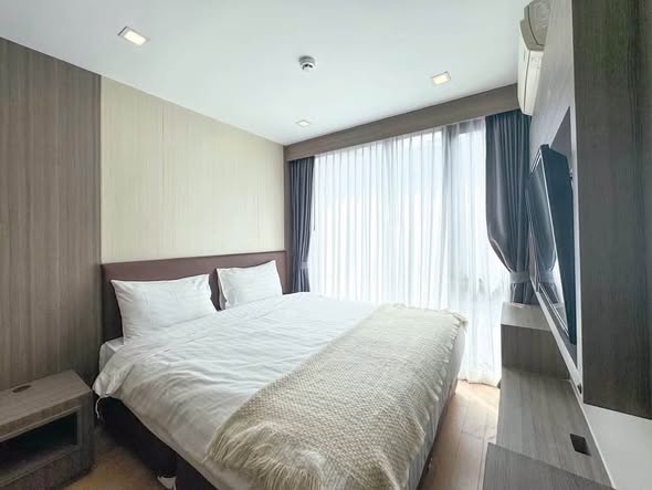 bedroom of art @ Thong Lo