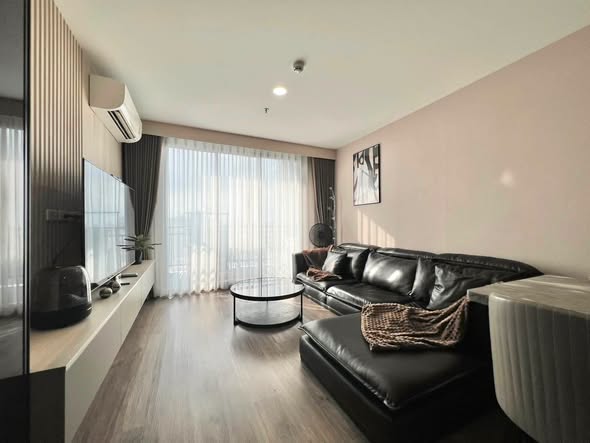 bedroom and living room of Artisan Ratchada