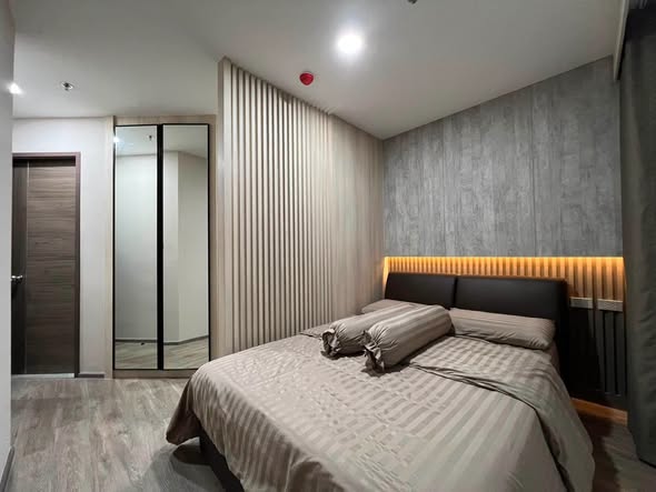 bedroom and room interior of Artisan Ratchada