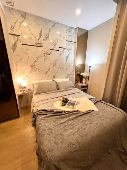 bedroom of Ashton Asoke