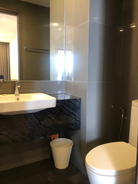 bathroom of Ashton Chula-Silom