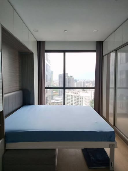 bedroom of Ashton Chula-Silom