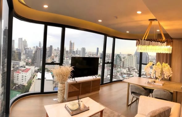 Ashton Chula-Silom