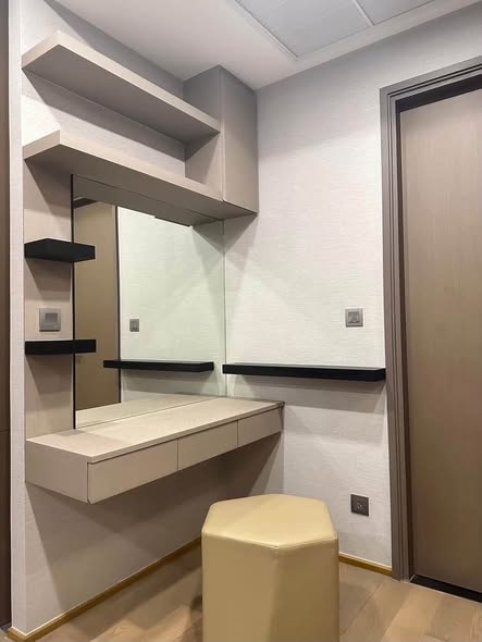 room interior and bathroom of Ashton Chula-Silom