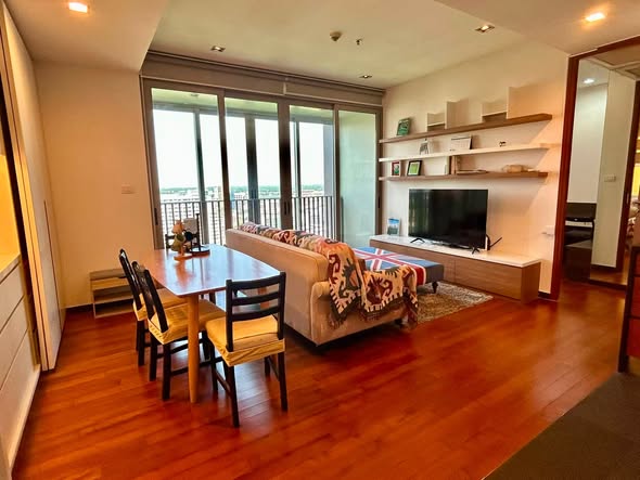 living room and room interior of Ashton Morph 38