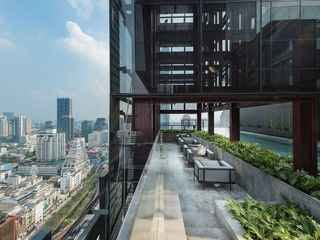 Ashton Silom