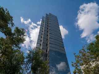 Ashton Silom