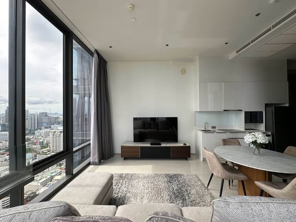 living room of Ashton Silom