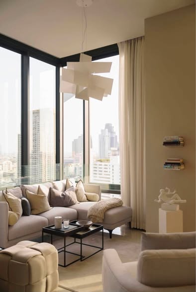living room of Ashton Silom