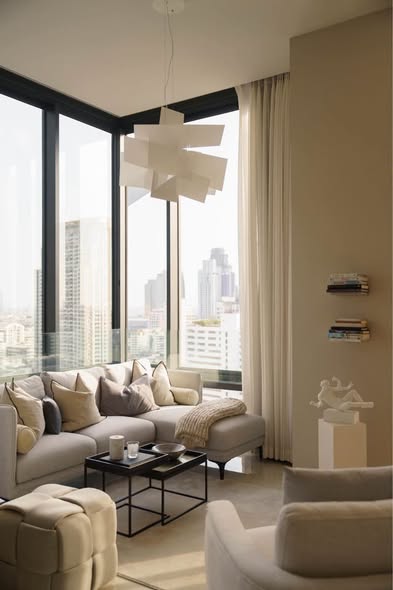 living room of Ashton Silom
