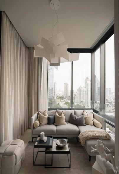 living room of Ashton Silom