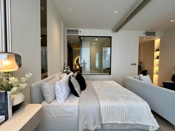 living room and bedroom of Ashton Silom