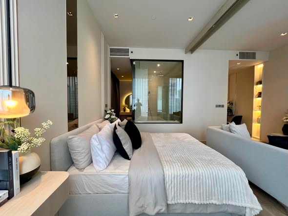 living room and bedroom of Ashton Silom
