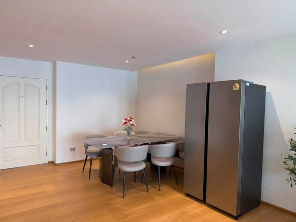 room interior of Asoke Place