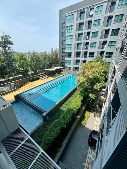 pool of Aspen Condo Lasalle