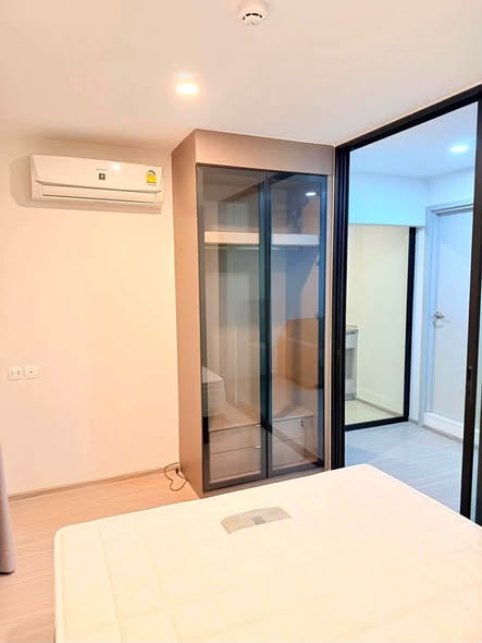 bedroom and room interior of Aspire Asoke-Ratchada