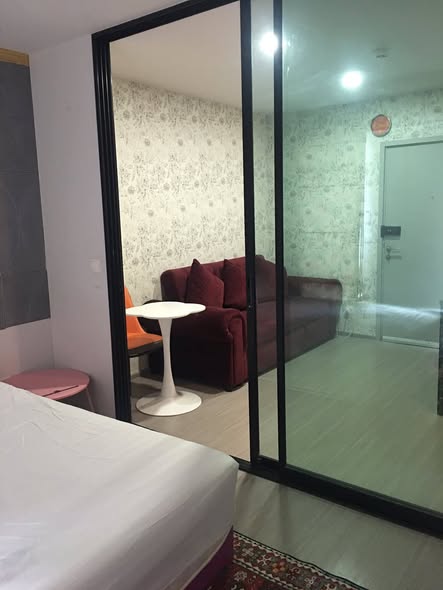bedroom and room interior of Aspire Asoke-Ratchada