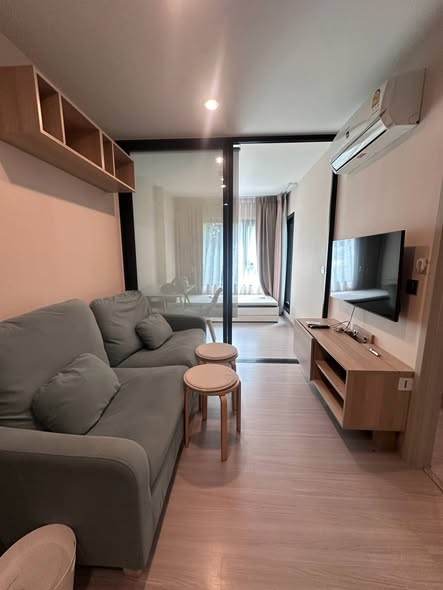 bedroom and living room of Aspire Erawan Prime