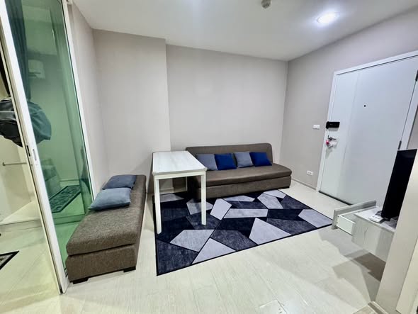 bedroom and room interior of Aspire Erawan Tower B