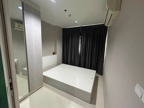 bedroom and room interior and bathroom of Aspire Erawan Tower B