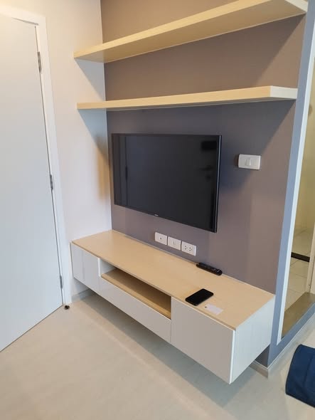 room interior of Aspire Erawan Tower B