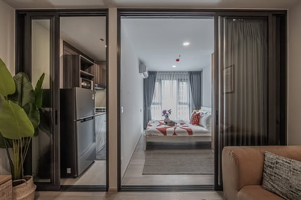 bedroom and room interior of Aspire Onnut Station