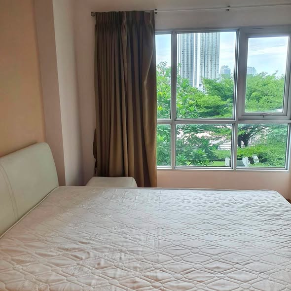 bedroom of Aspire Rama 4