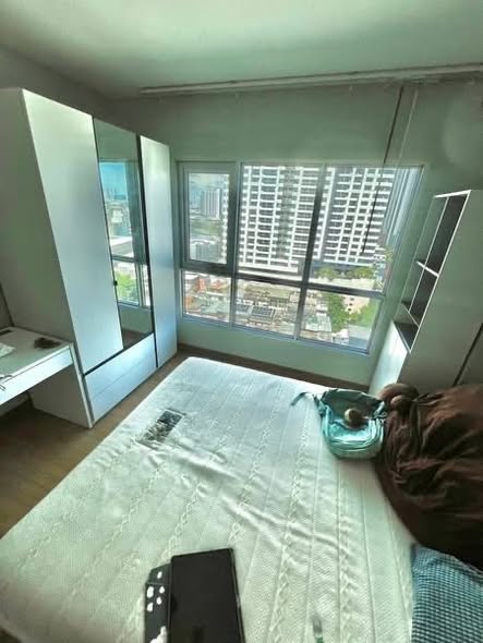 bedroom of Aspire Rama 4