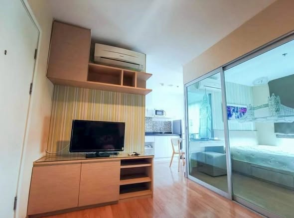 bedroom and room interior of Aspire Rama 4