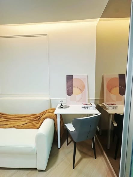 living room and bedroom of Aspire Rama 4