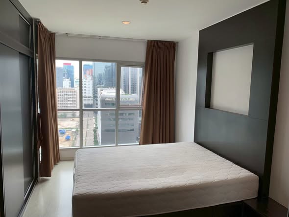 bedroom and room interior of Aspire Rama 9