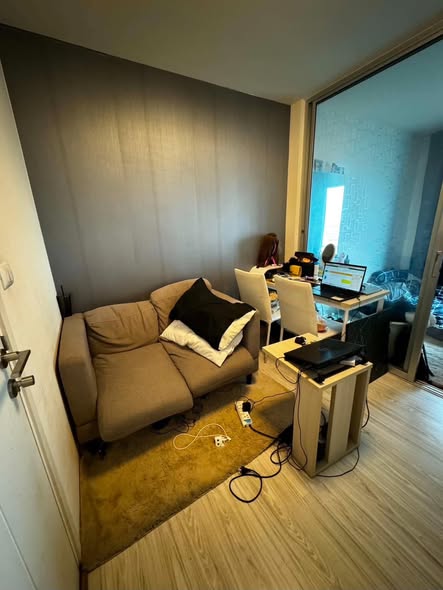 bedroom and living room of Aspire Rattanathibet 2