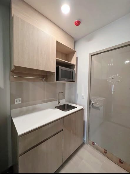 bathroom and kitchen of Aspire Rattanathibet Weston