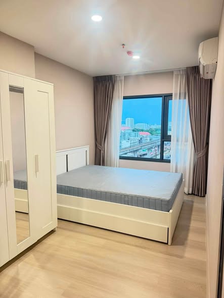 bedroom of Aspire Rattanathibet Weston